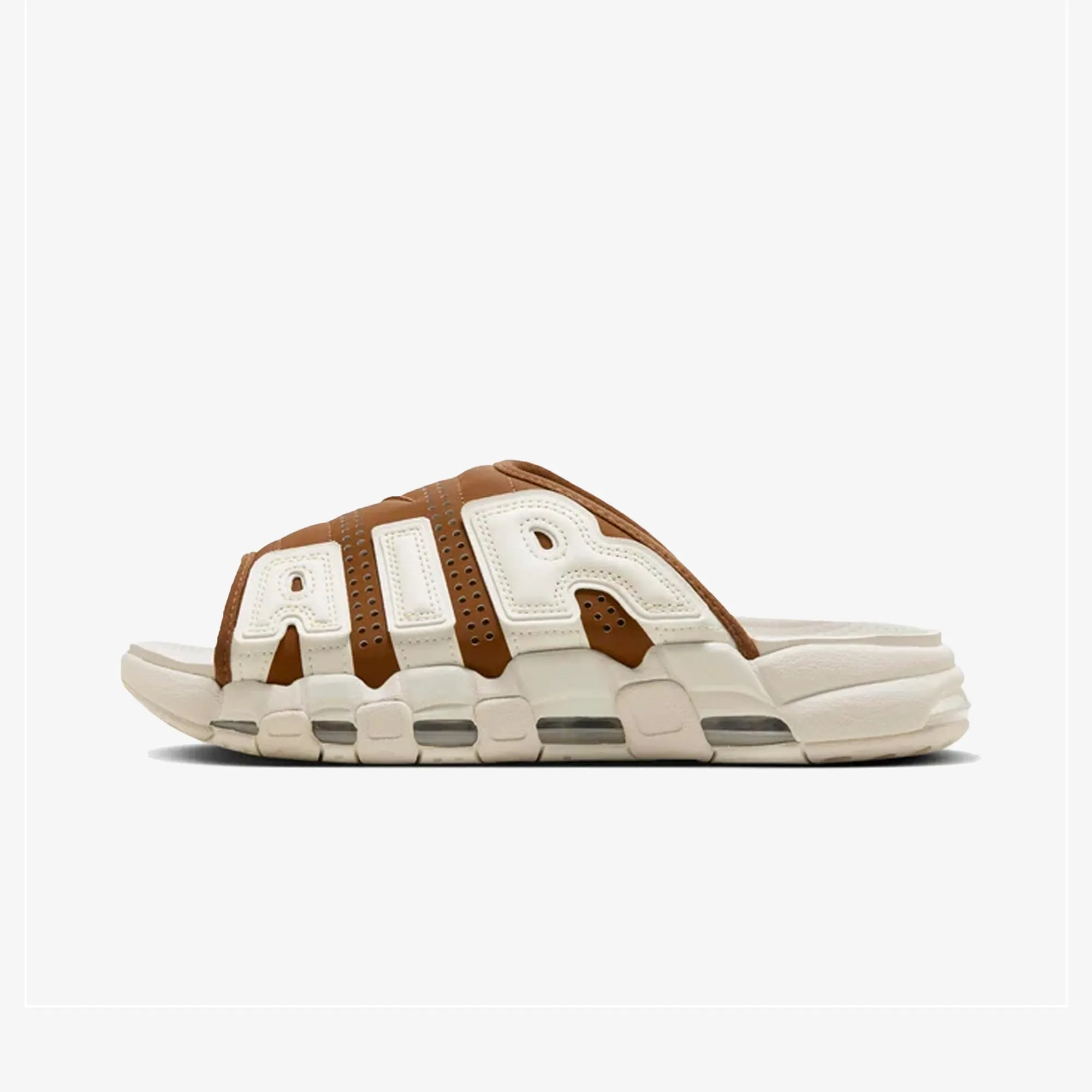 JORDAN | AIR MORE UPTEMPO { LT BRITISH TAN/SAIL-LT OREWOOD BRN-CLEAR