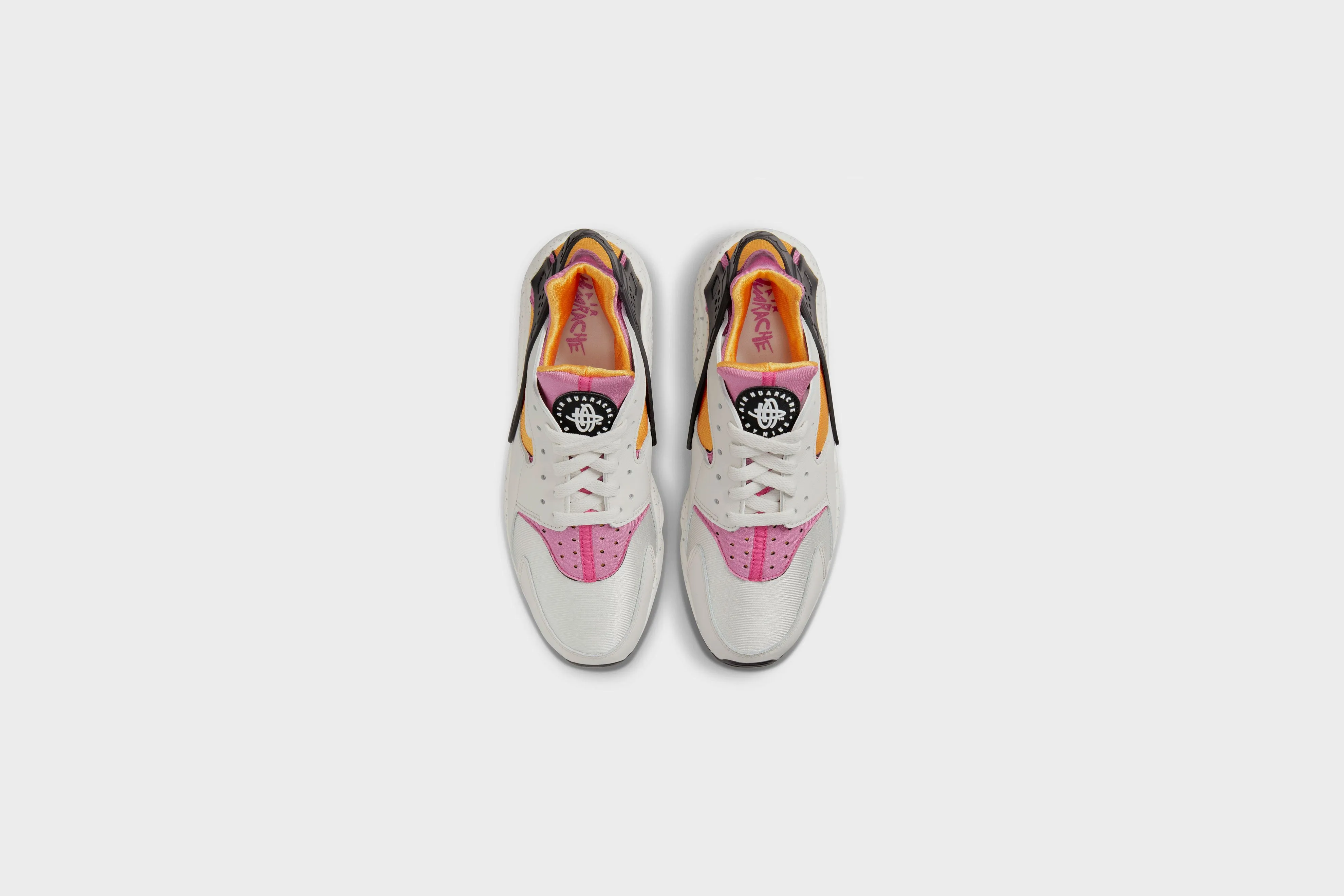 Nike Air Huarache (Light Bone/Lethal Pink)