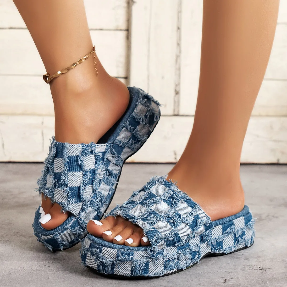 PlaidHaven Platform Sandals