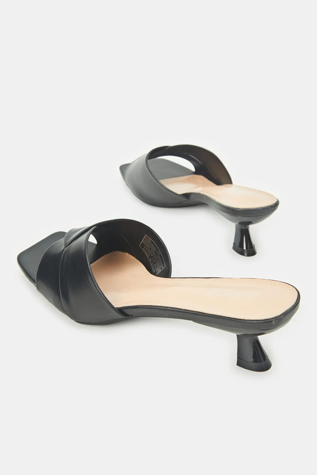 Women Black Plain Criss Cross Sandal