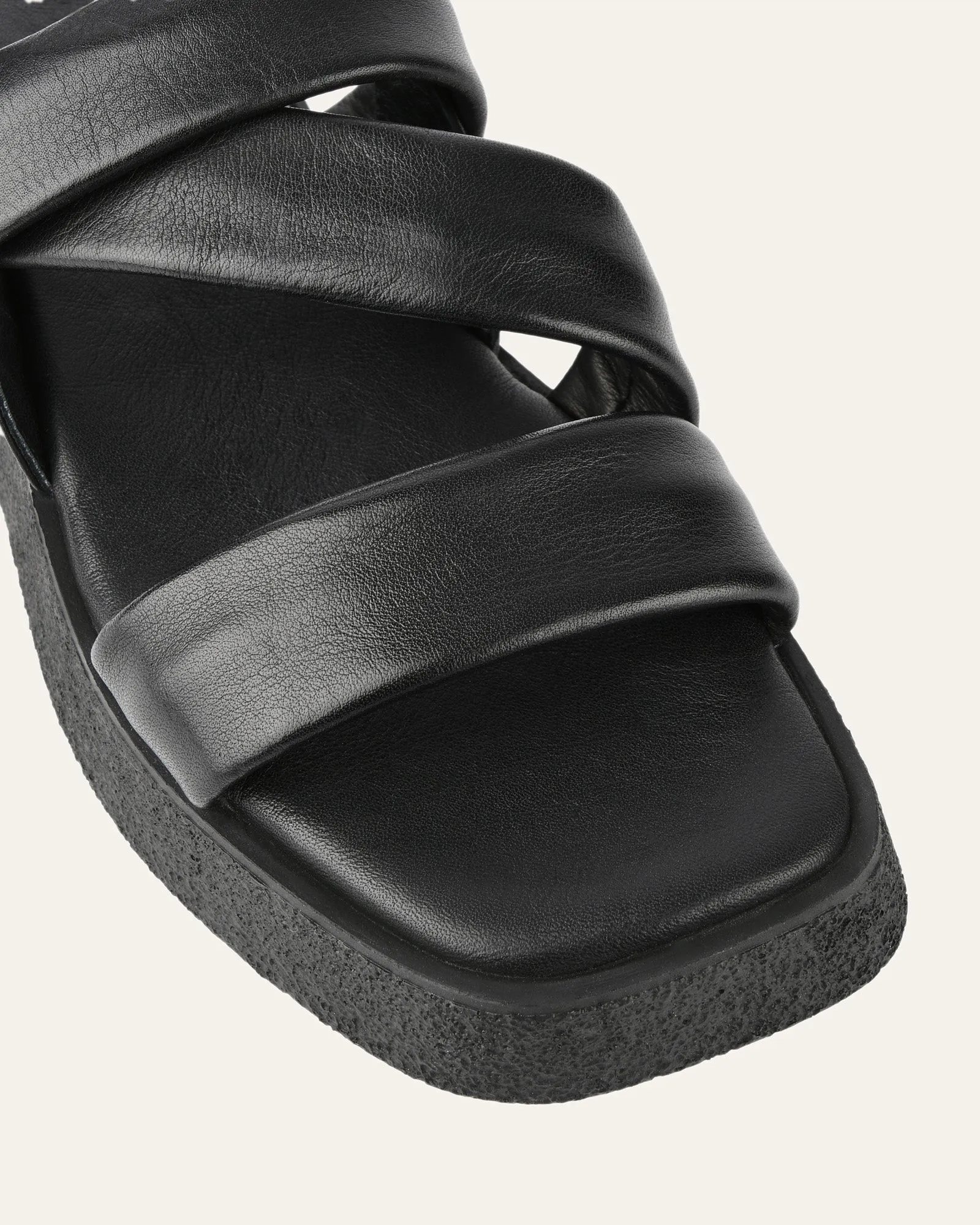 ZIA FLAT SANDALS BLACK LEATHER